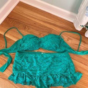 New without tags Kenneth Cole swimsuit L